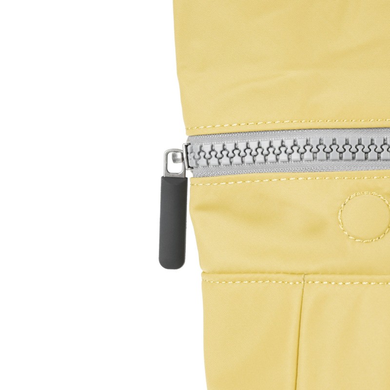 Roka London Canfield B Small...