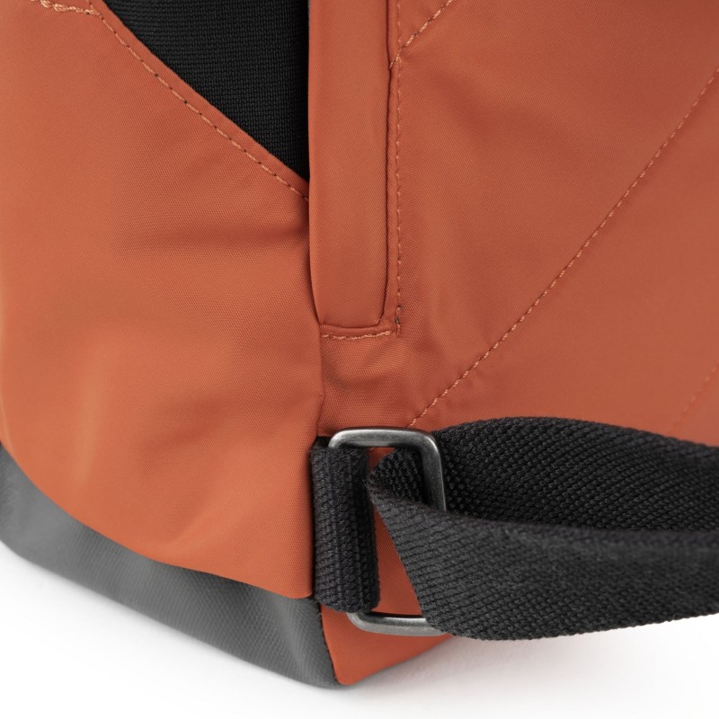 Roka London Canfield B Small...