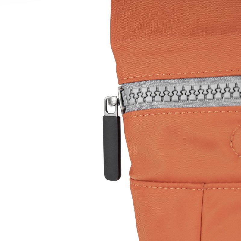 Roka London Canfield B Small...