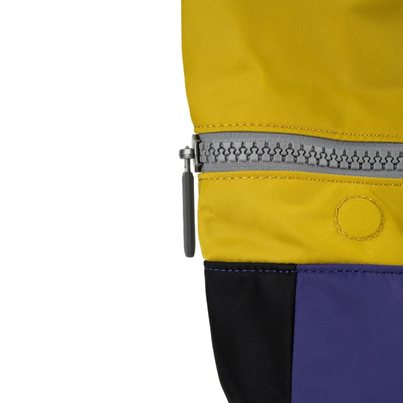 Roka London Canfield B Small...