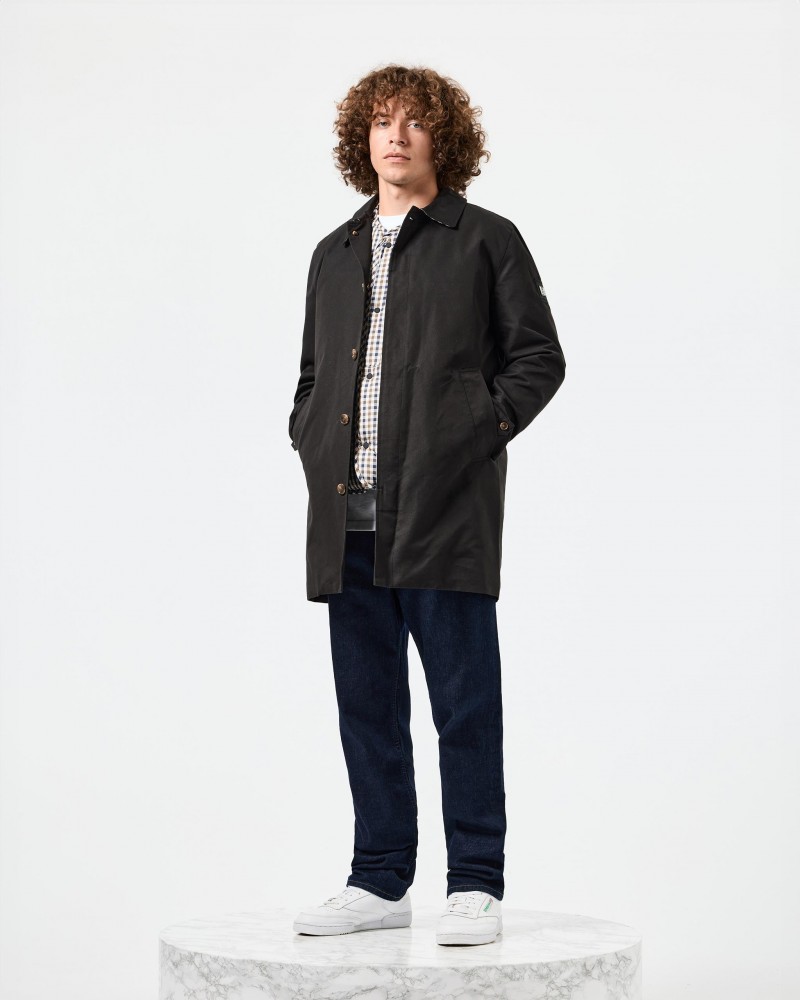 Weekend Offender Whitehouse Mac...