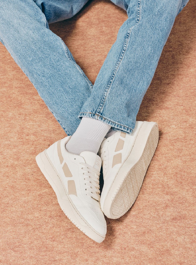 Saye M82 Hybrid Almond