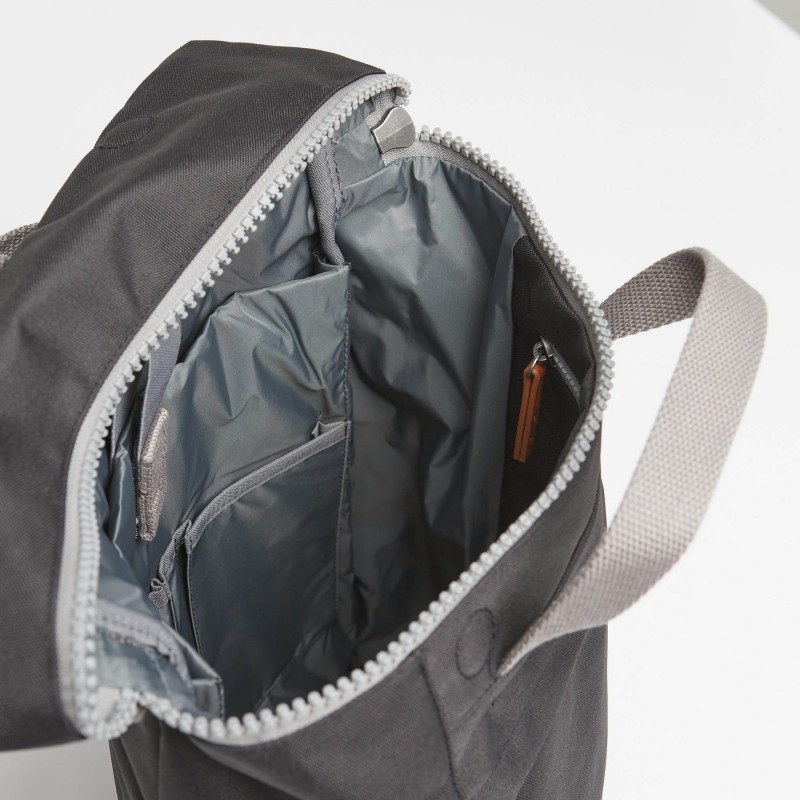 Roka London Finchley A Small...