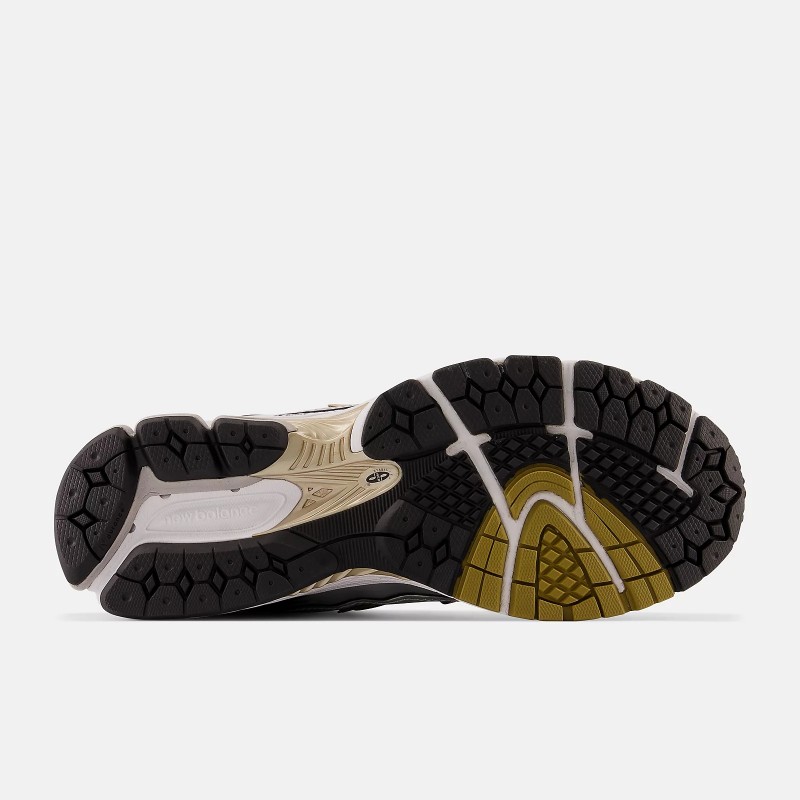 New Balance M1906RA Metallic...