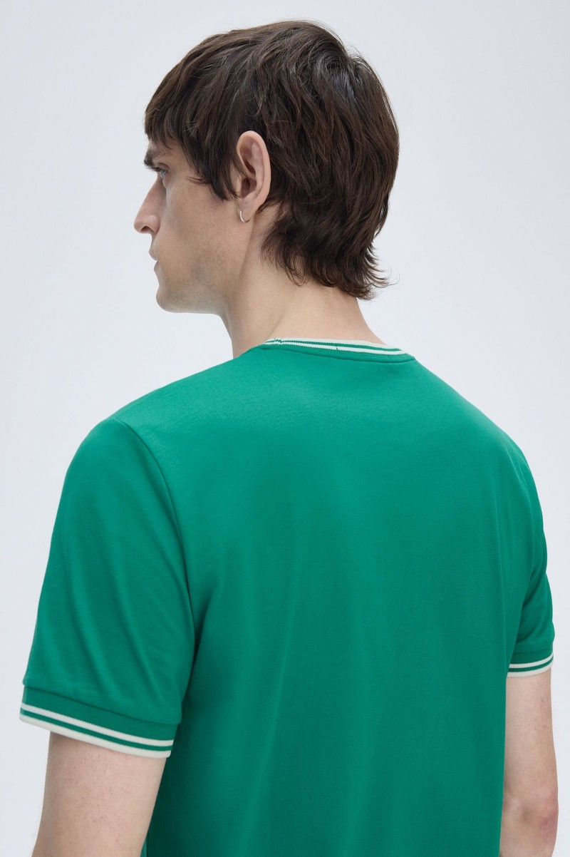 Fred Perry M1588 Twin Tipped Tee...