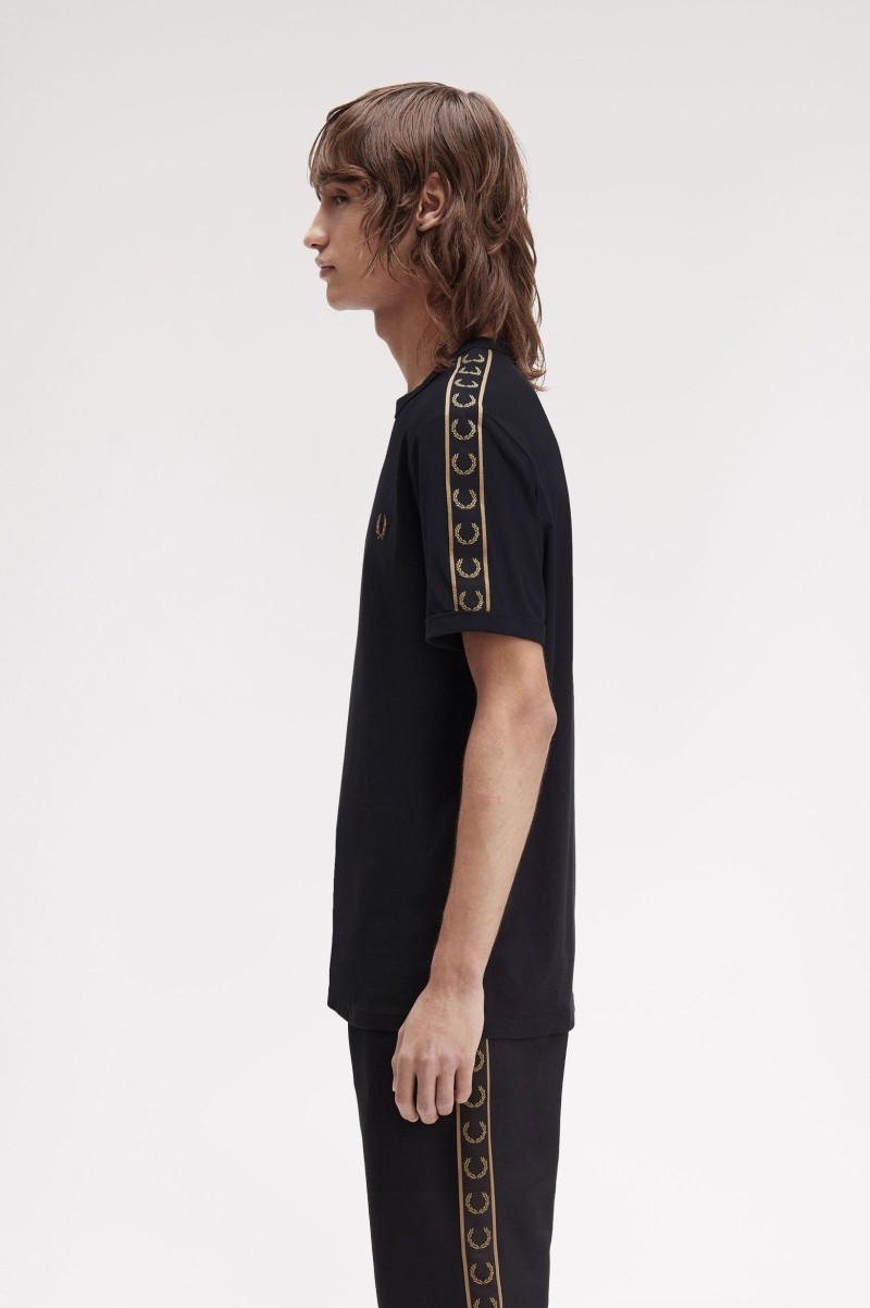 Fred Perry M4613 Contrast Tape Ringer...