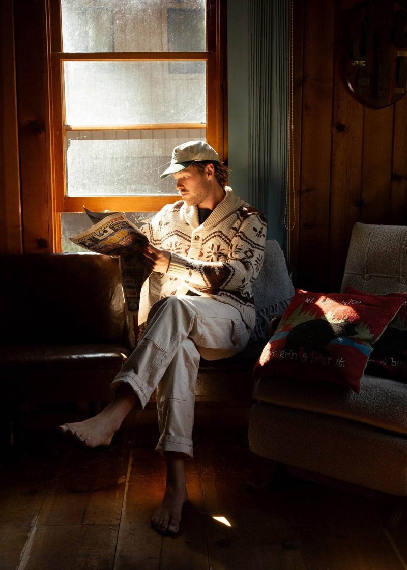 Iron & Resin Wincha Shawl Collar...