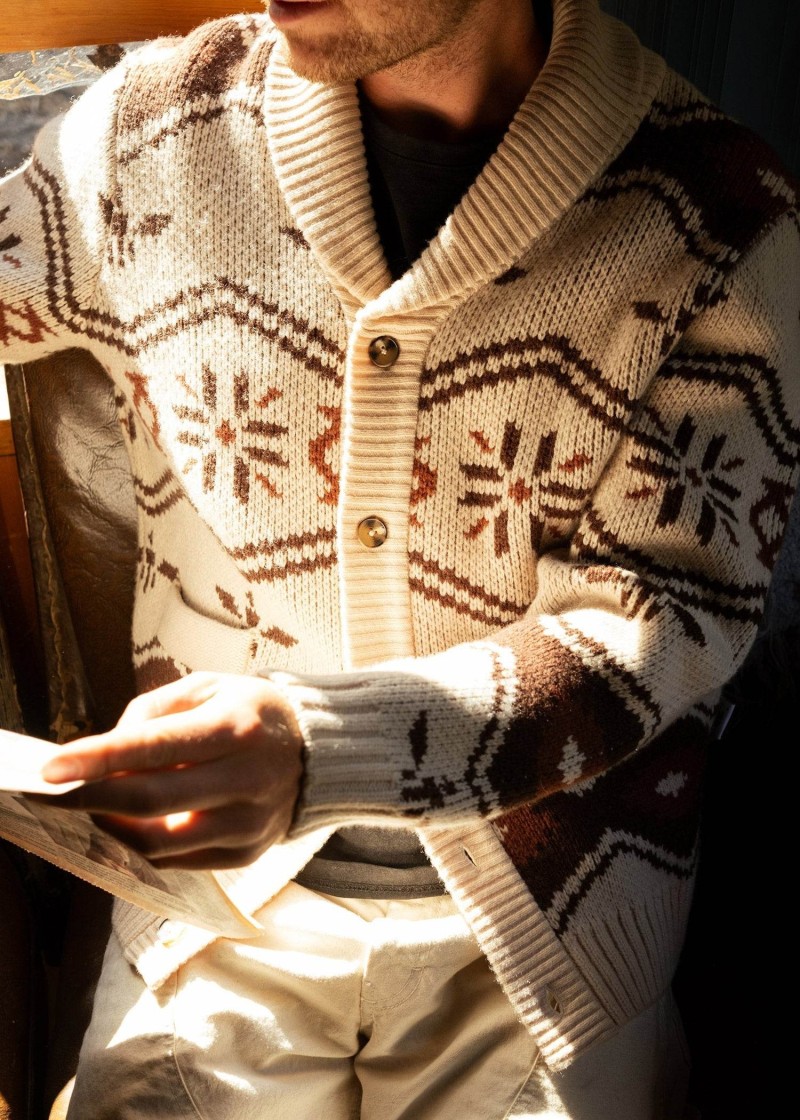 Iron & Resin Wincha Shawl Collar...