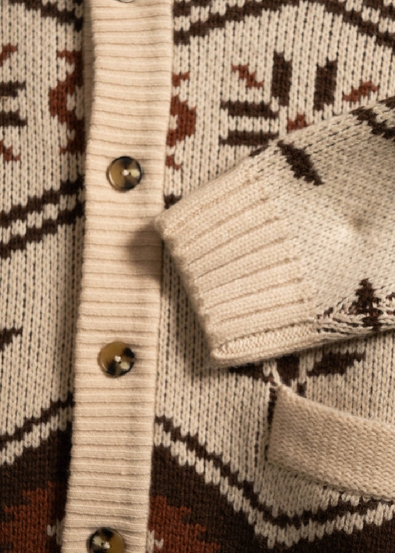 Iron & Resin Wincha Shawl Collar...