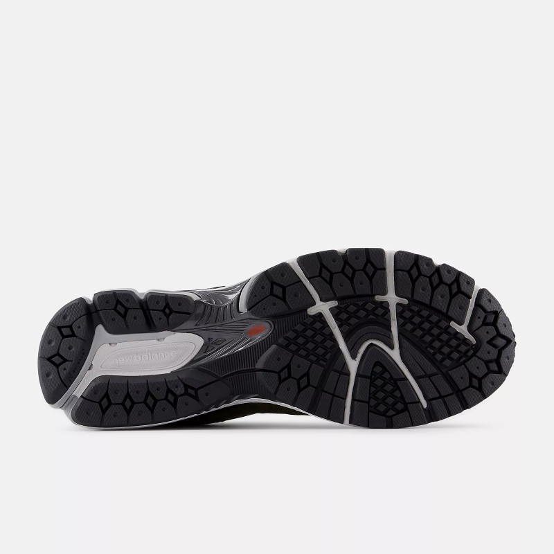 New Balance U2002RR Woodland/Black...