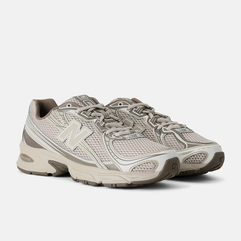 New Balance U740AS2...