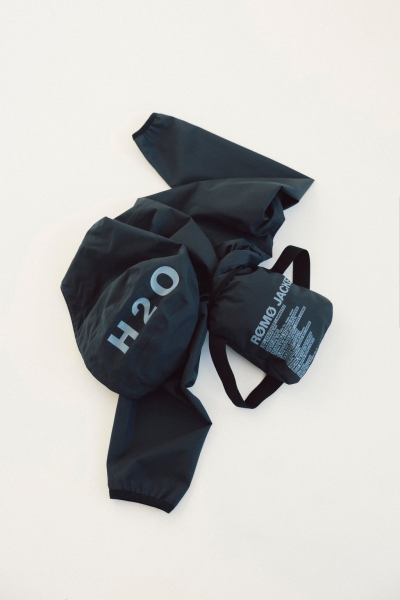 H2O Romo LW Packable Rain Jacket Navy