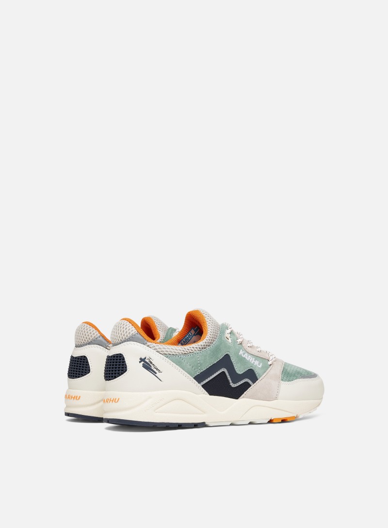 Karhu Aria 95 Lily White/India Ink